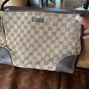 Authentic Gucci gg monogram small crossbody purse